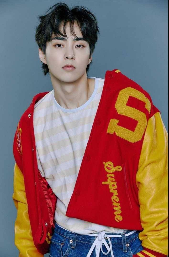 Xiumin EXO (instagram.com/weareone.exo)