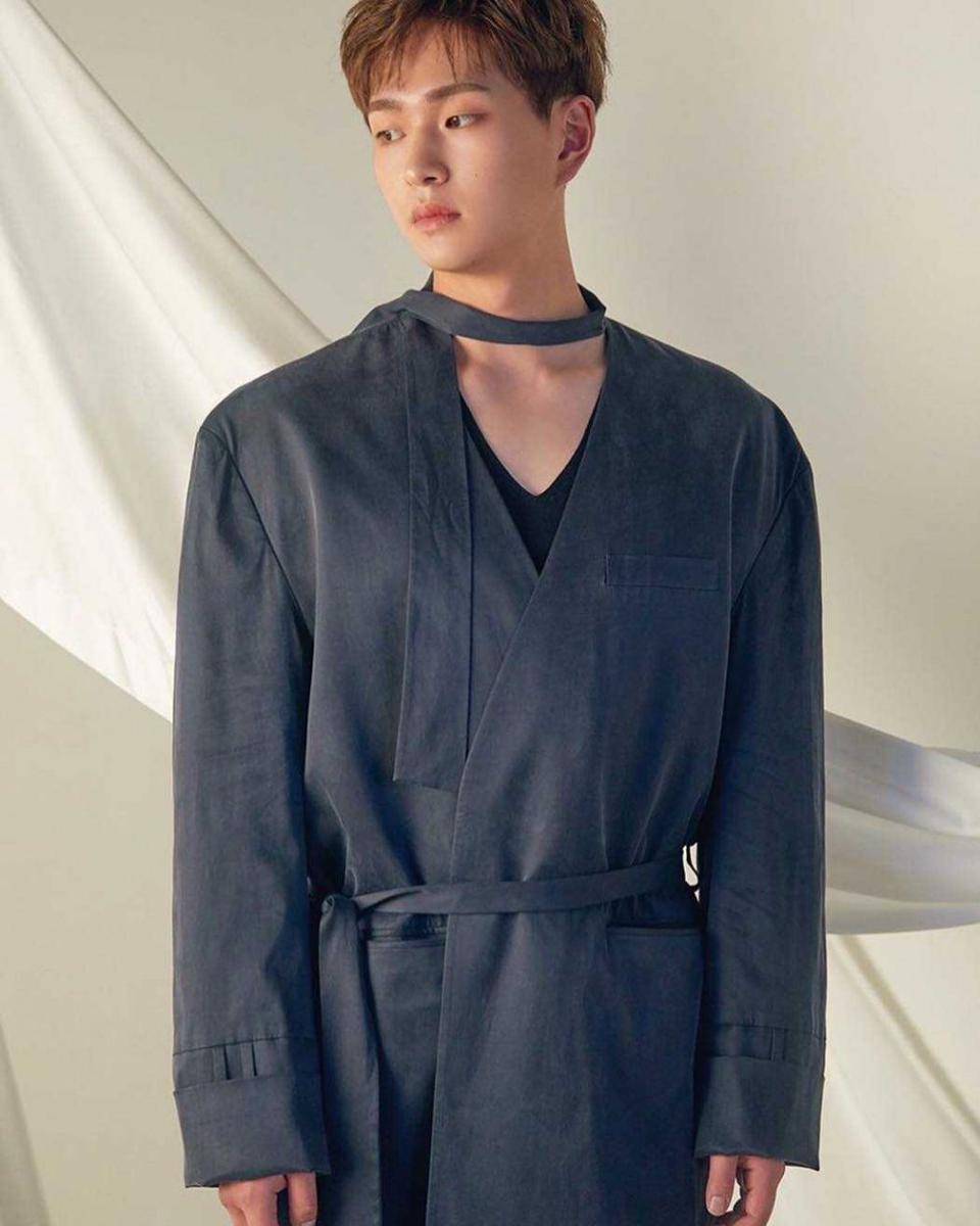Onew SHINee (instagram.com/dlstmxkakwldrl)