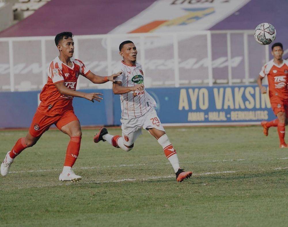 Laga Liga 2 2021 Grup B antara Persekat Tegal vs Badak Lampung. (instagram/@badaklampungfc)