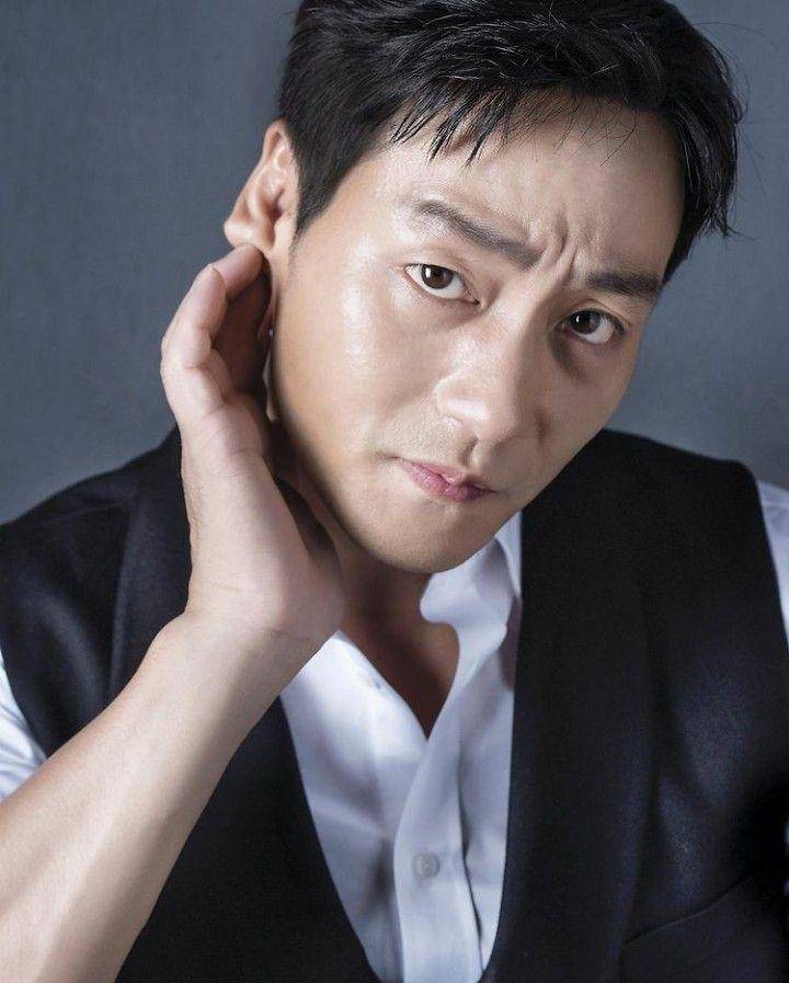 Park Hae Soo (instagram.com/actor_parkhaesoo)