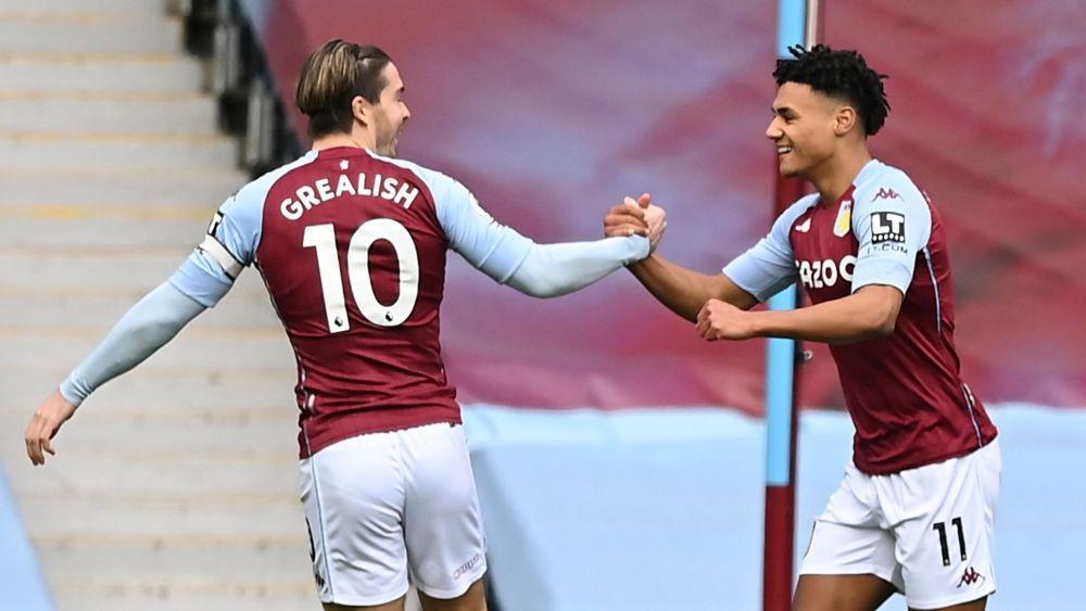 Jack Grealish dan Ollie Watkins. (skysports.com)
