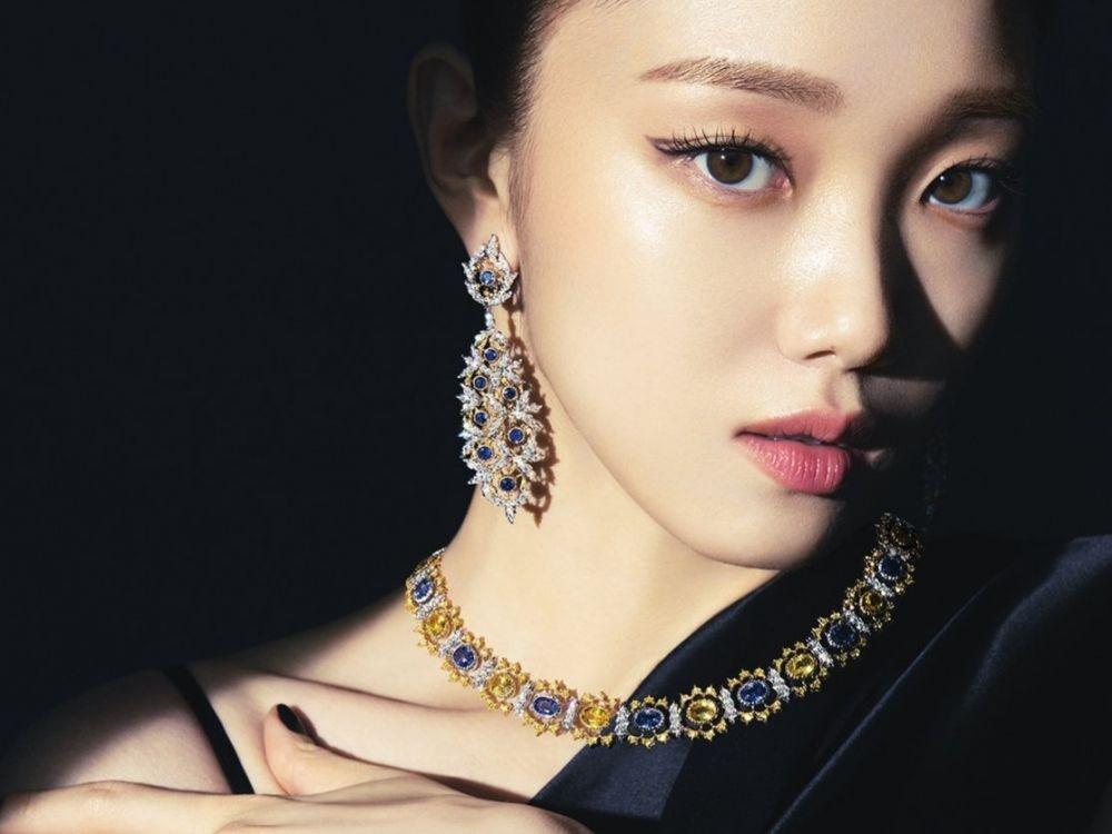 9 Potret Memukau Lee Sung Kyung di Vogue Korea, Glamor Berkelas!