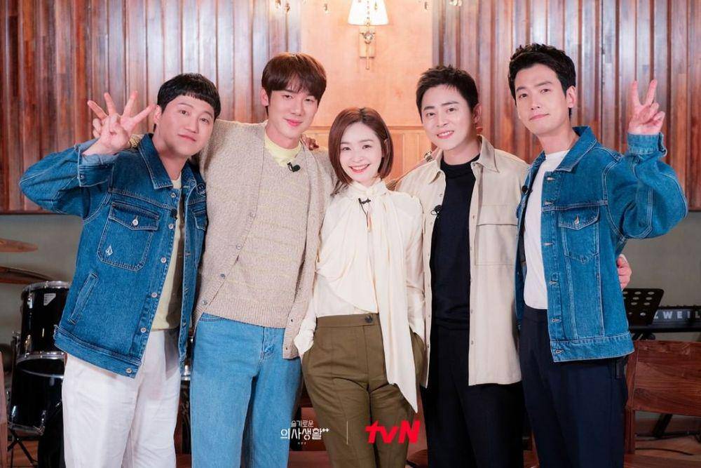 Pemain drama Hospital Playlist (instagram.com/tvn_drama)