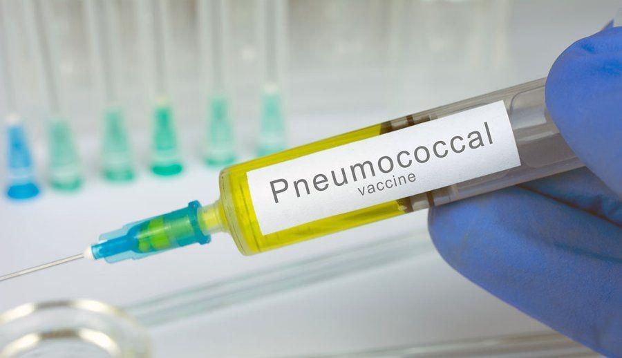 ilustrasi vaksin pneumonia (aarp.org)