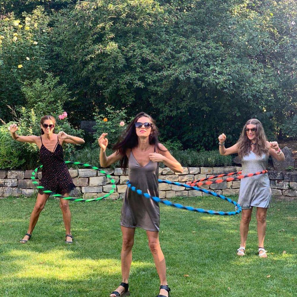 Lola Muñoz, Lucia Muñoz, Pilar Muñoz (instagram.com/lasketchup_official)