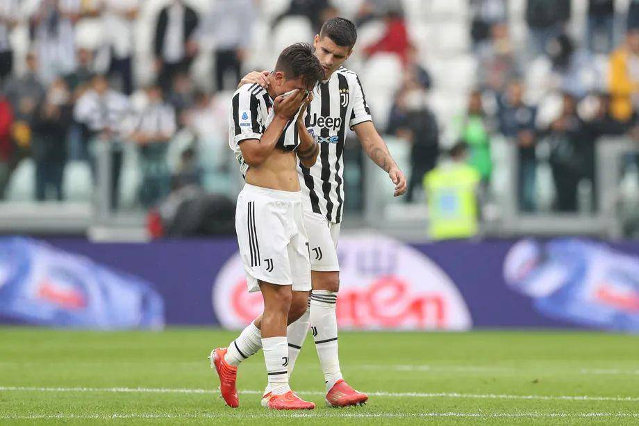 potret Paulo Dybala dan Alvaro Morata (blackwhitereadallover.com)