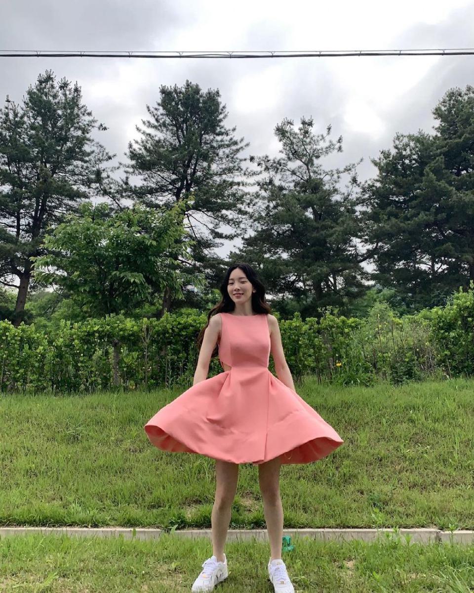 Dress ala Taeyeon SNSD (instagram.com/taeyeon_ss)