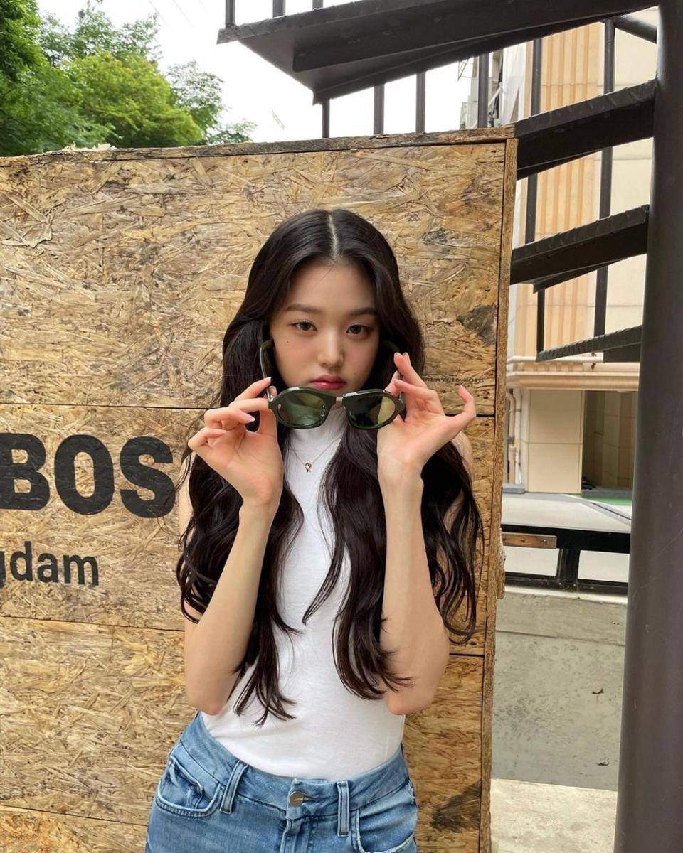 Jang Wonyoung (instagram.com/for_everyoung10)