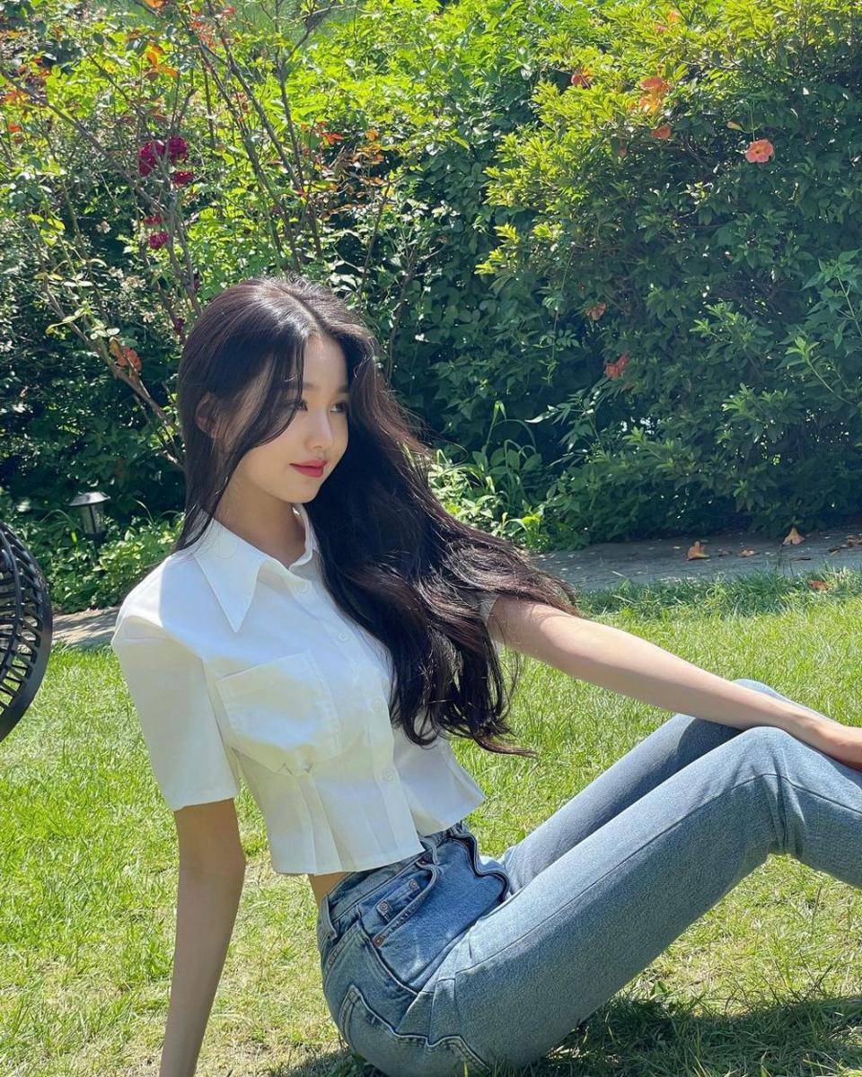 Jang Wonyoung (instagram.com/for_everyoung10)