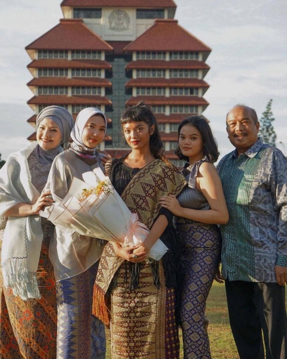 Ratih Sanggarwati dan Isman Budisepta Zen (instagram.com/sanyazen)