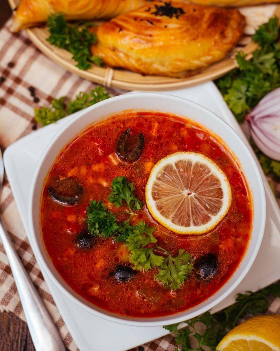 solyanka (instagram.com/astana.restaurant)