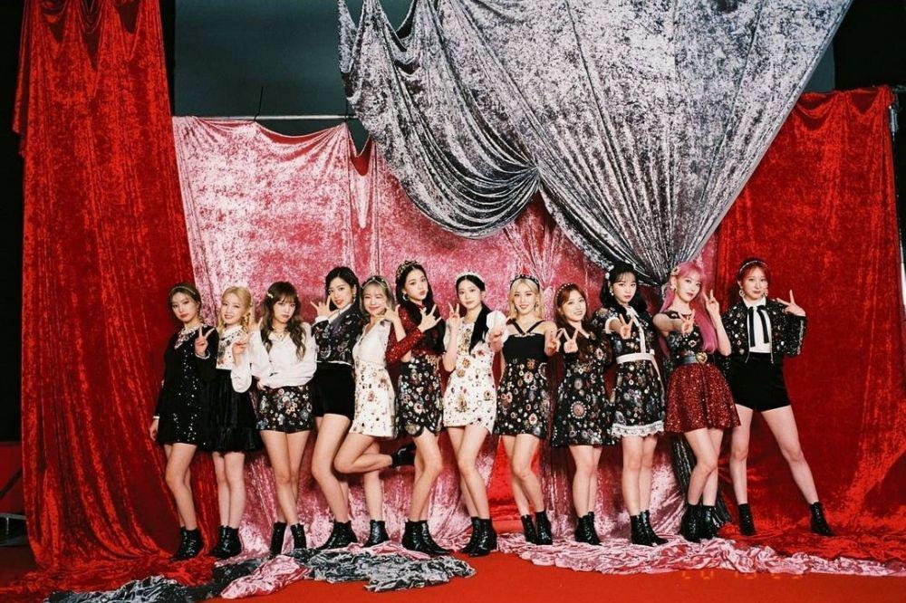 IZONE (instagram.com/official_izone)