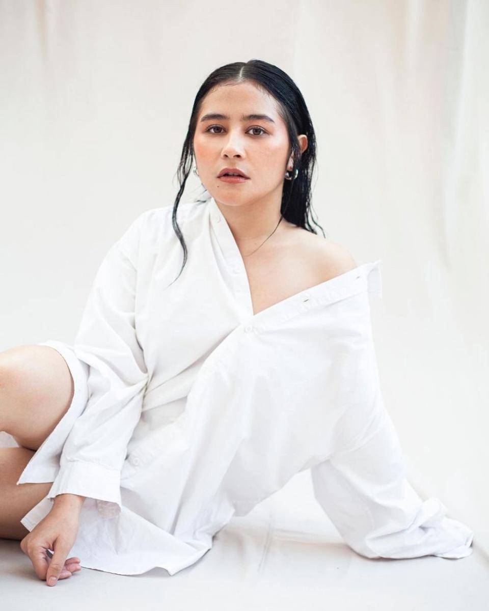 potret Prilly Latuconsina (instagram.com/prillylatuconsina96)
