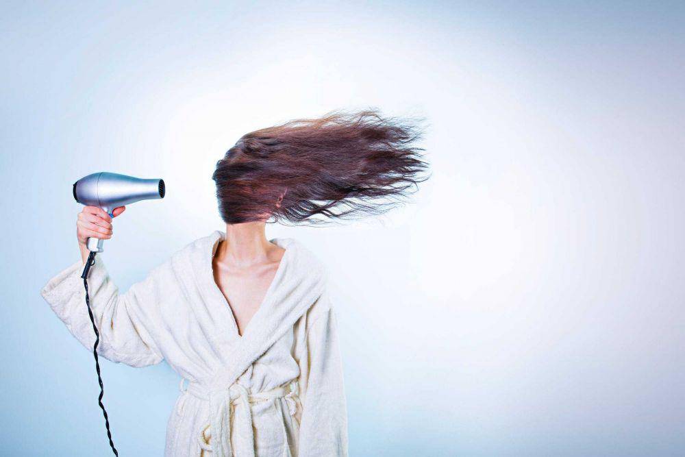 ilustrasi hair dryer (pexels.com/Gratisography)
