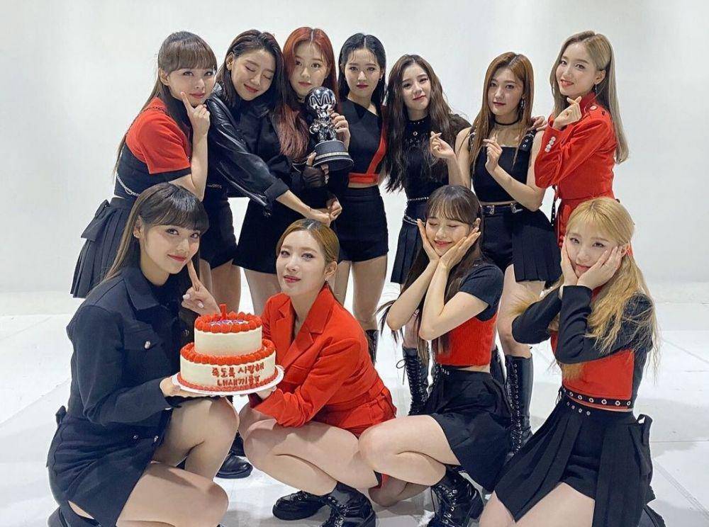 grup KPop LOONA (instagram.com/loonatheworld)