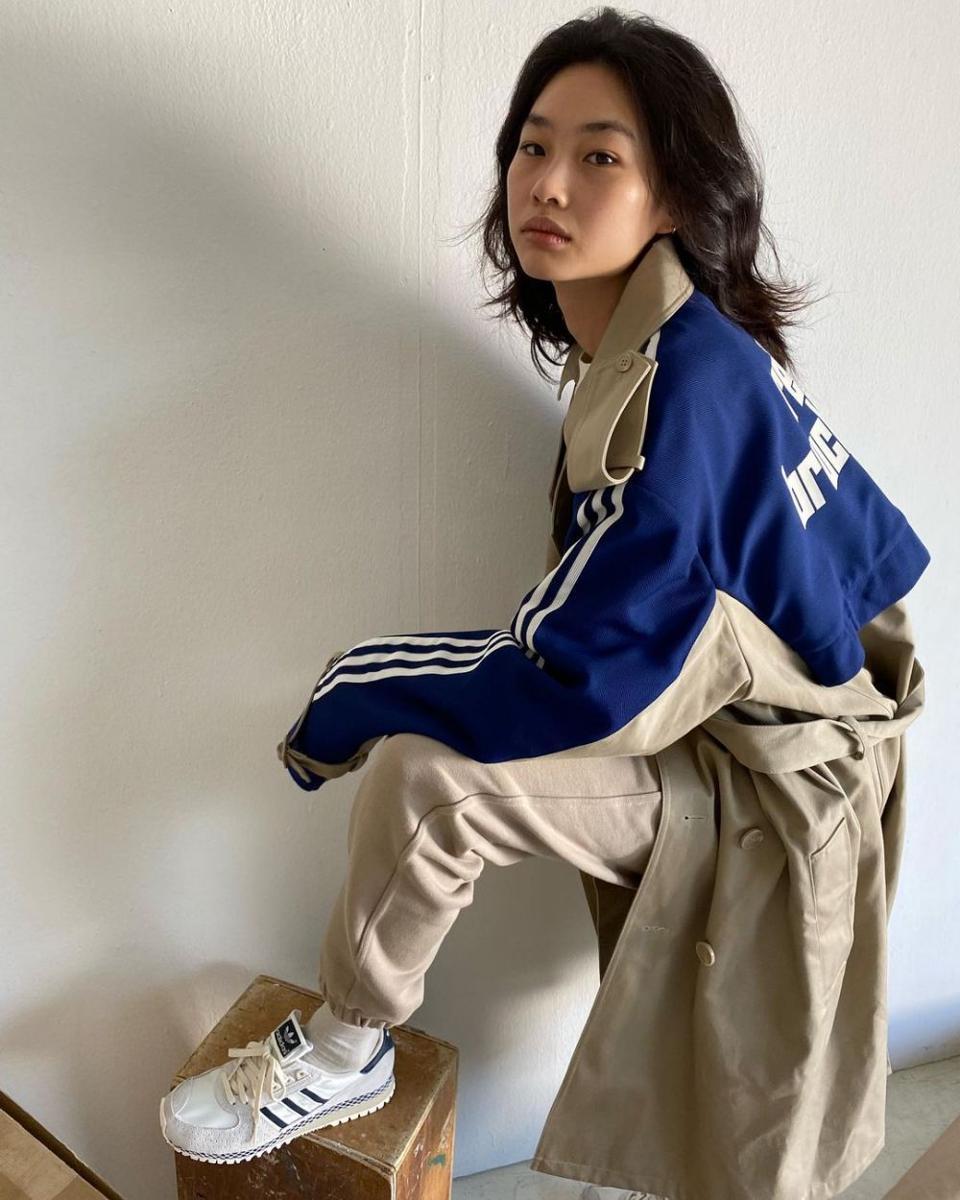 Jung Ho Yeon (instagram.com/hoooooyeony)