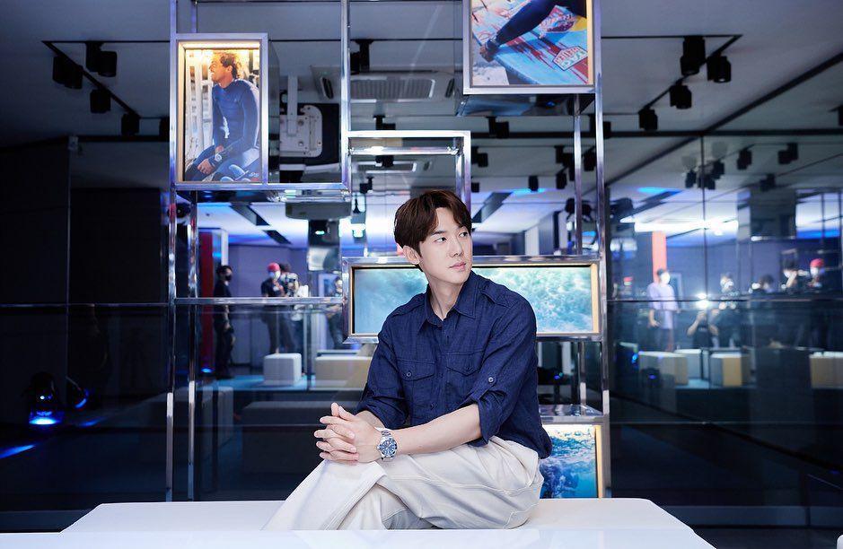 Yoo Yeon Seok (instagram.com/yoo_yeonseok)