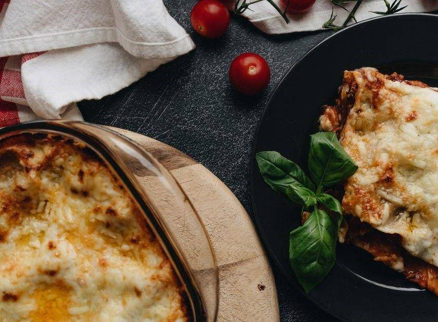 ilustrasi olahan pastitsio (pexels.com/alleksana)