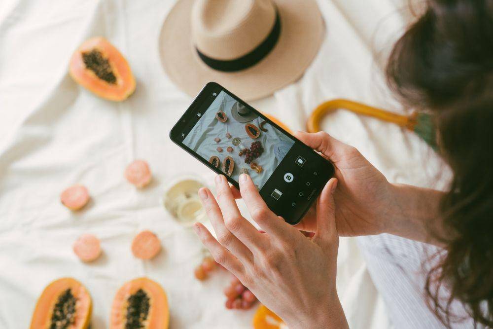 ilustrasi mobile photography (pexels.com/RF._.studio)