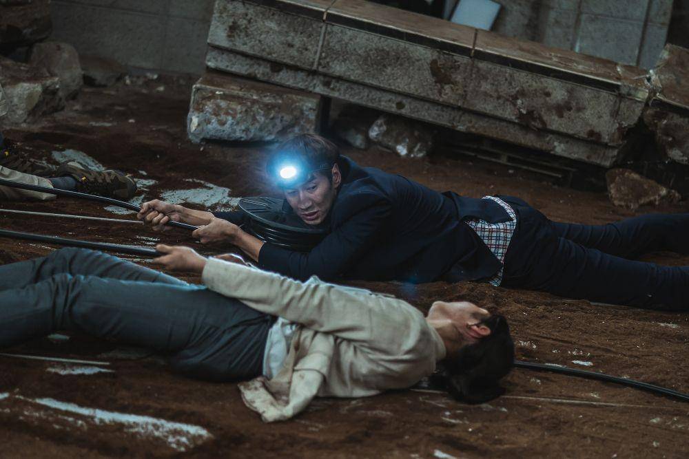 Salah satu adegan dalam film Sinkhole (dok. The Tower Picture)
