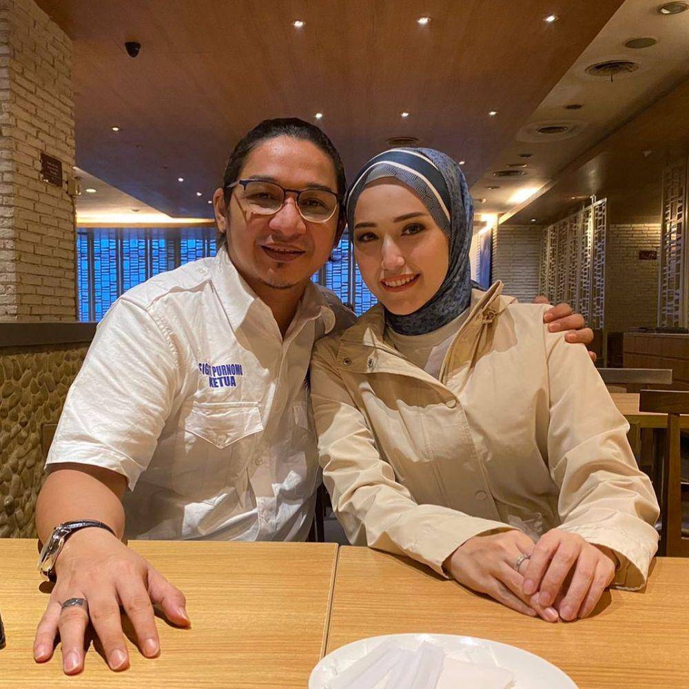 Pasha Ungu dan istri (instagram.com/pashaungu_vm)