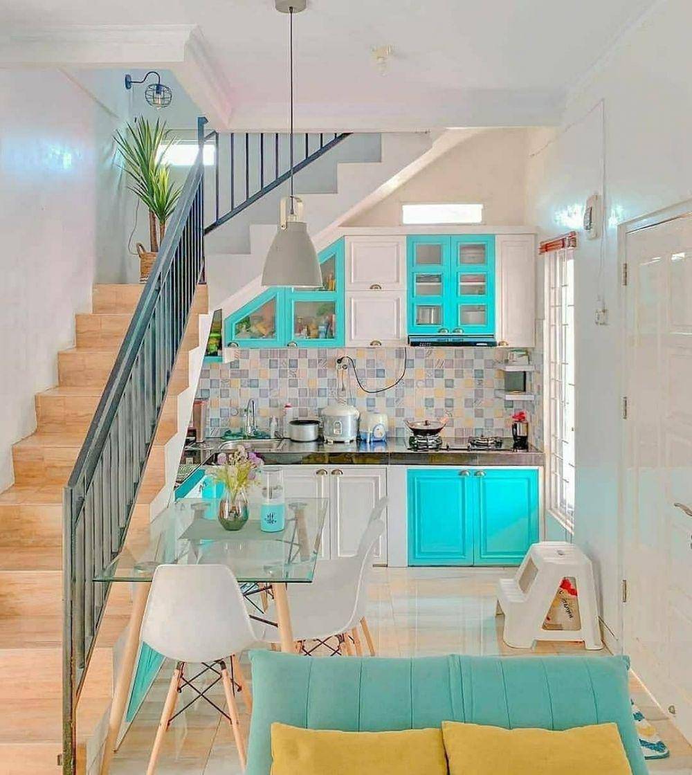 ilustrasi dapur di bawah tangga (instagram.com/modelrumahrumah)