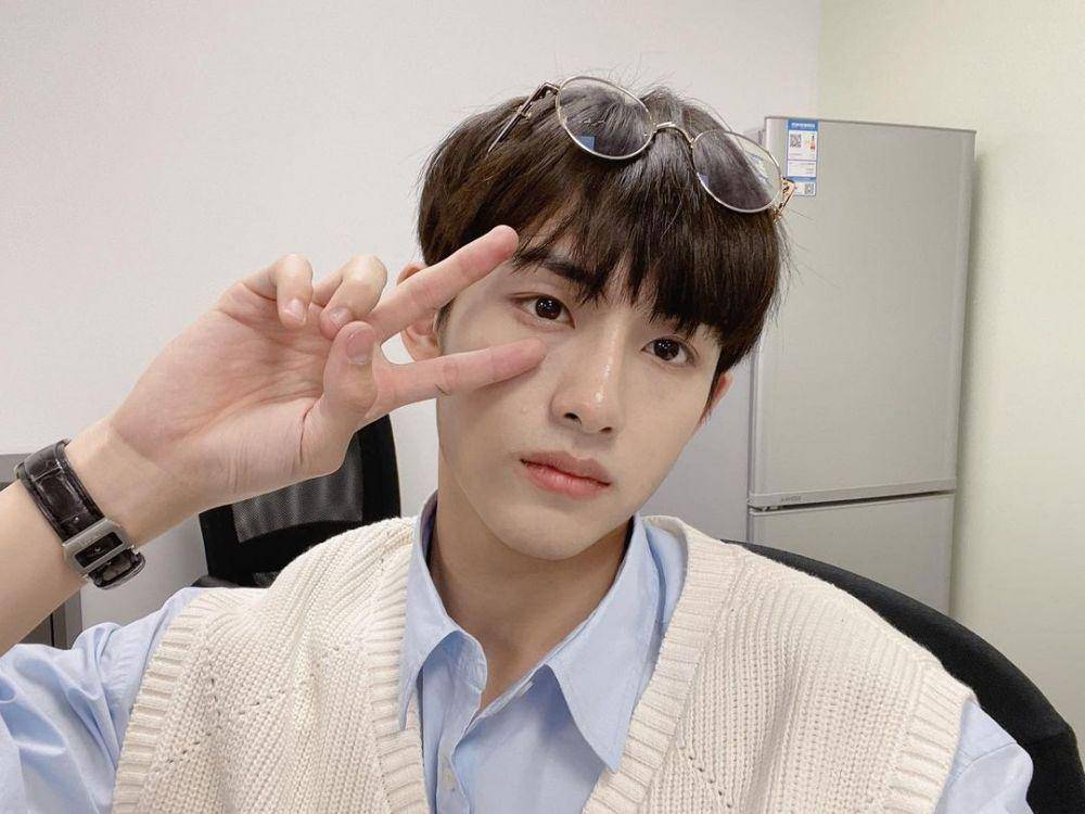Winwin WayV (instagram.com/wwiinn_7)