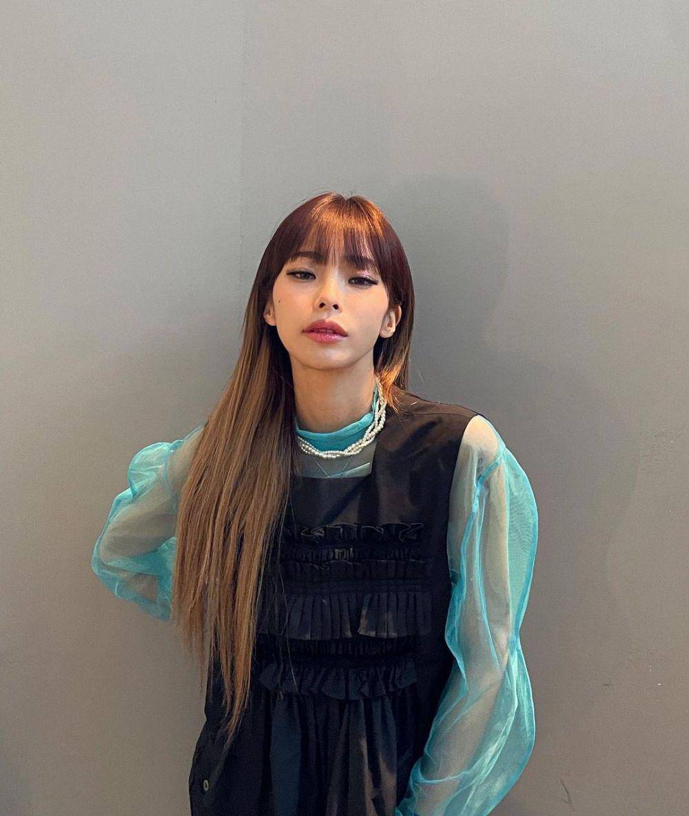 Heize (instagram.com/heizeheize)