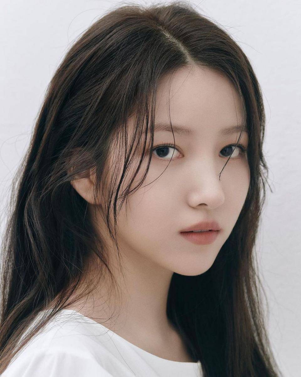 Sowon (instagram.com/onedayxne)