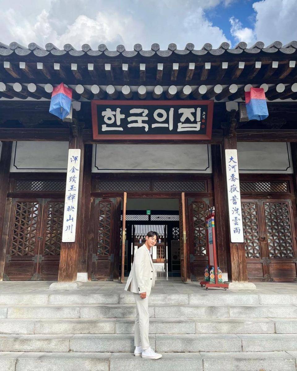 Minho SHINee (instagram.com/choiminho_1209)