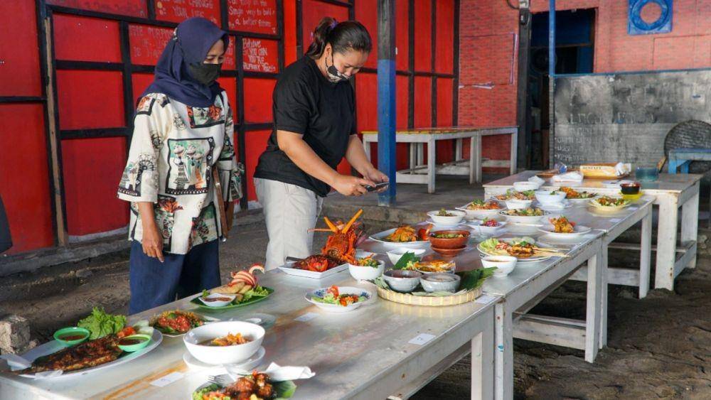 Menu masakan wisata pantai Tanjung Bias Lombok/dok. Dinas Pariwisata Lombok Barat
