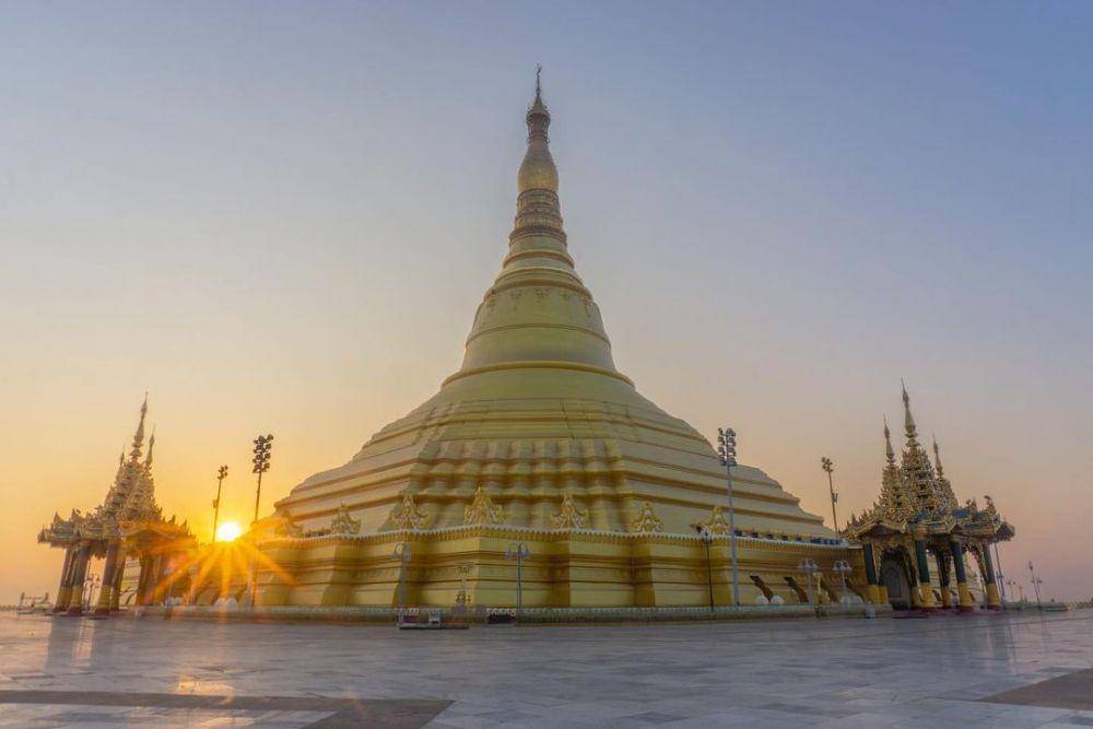 Uppatasanti Pagoda (instagram.com/michael_around_theworld)
