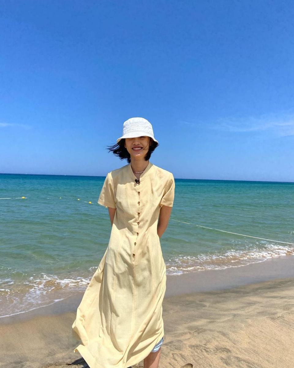 Jung Ho Yeon (instagram.com/hoooooyeony)