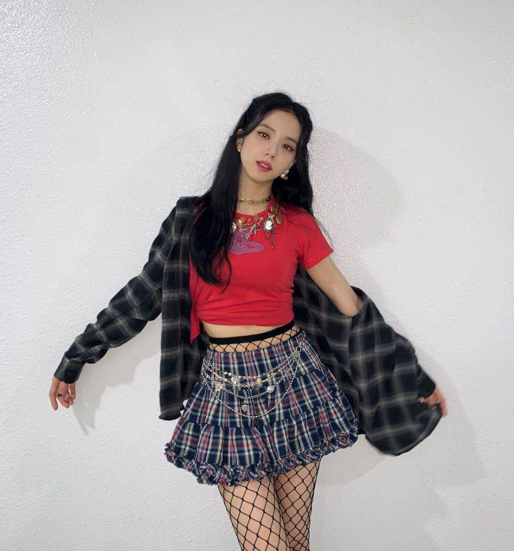 potret Jisoo (instagram.com/sooyaaa__)