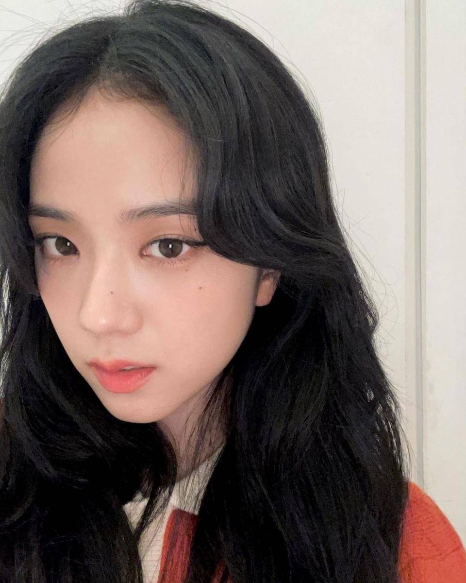 potret Jisoo (instagram.com/sooyaaa__)