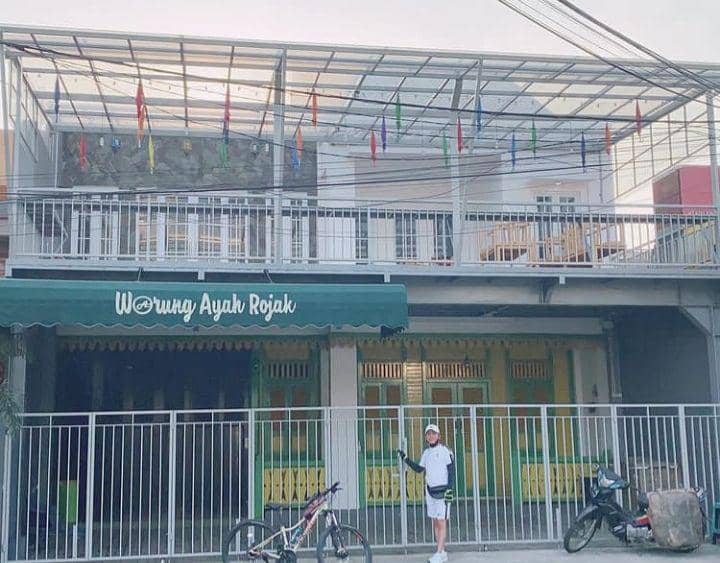 Orang Tua Ayu Ting-Ting (instagram.com/mom_ayting92_)