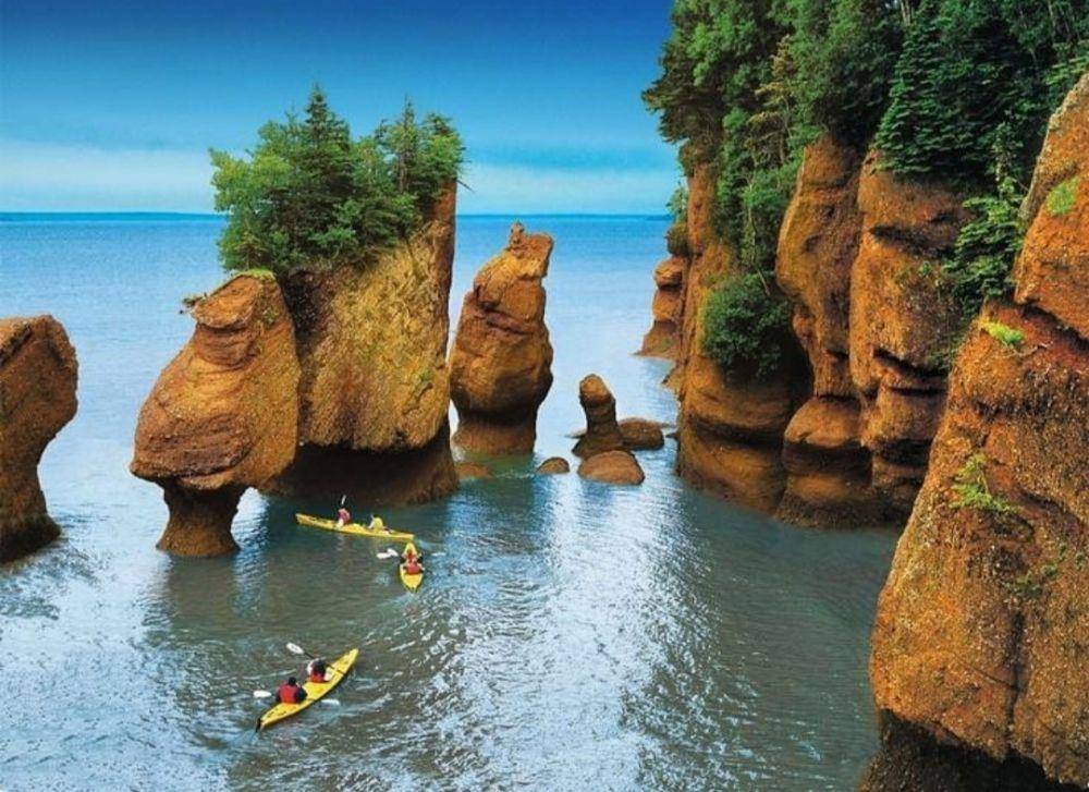 Hopewell Rocks (instagram.com/canadiantalk)