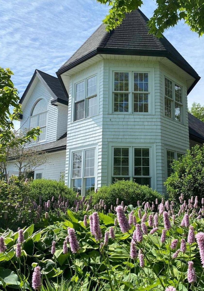 Kingsbrae Gardens (instagram.com/canadiei_)
