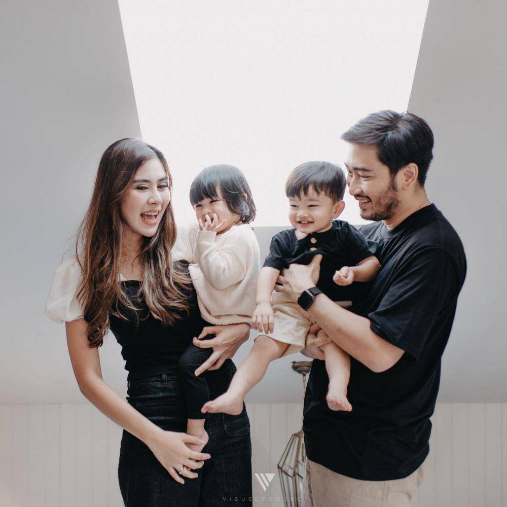potret Syahnaz dan Jeje bareng Zayn-Zunaira (instagram.com/syahnazs)