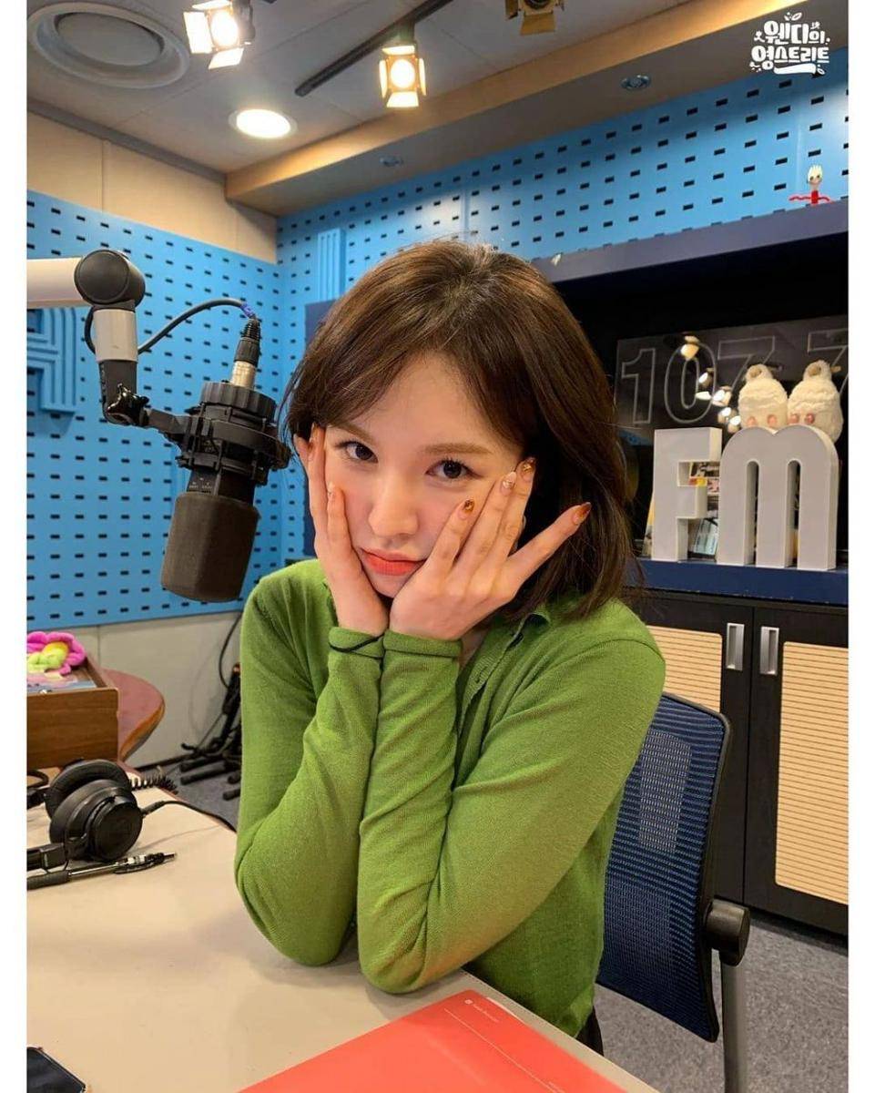 Nail art Wendy Red Velvet (instagram.com/wendybae94)