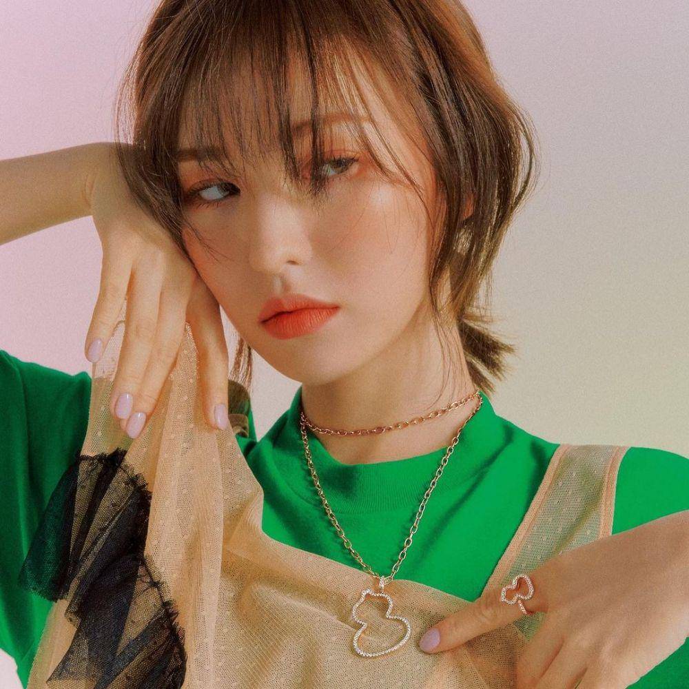 Nail art Wendy Red Velvet (instagram.com/wendy.site)