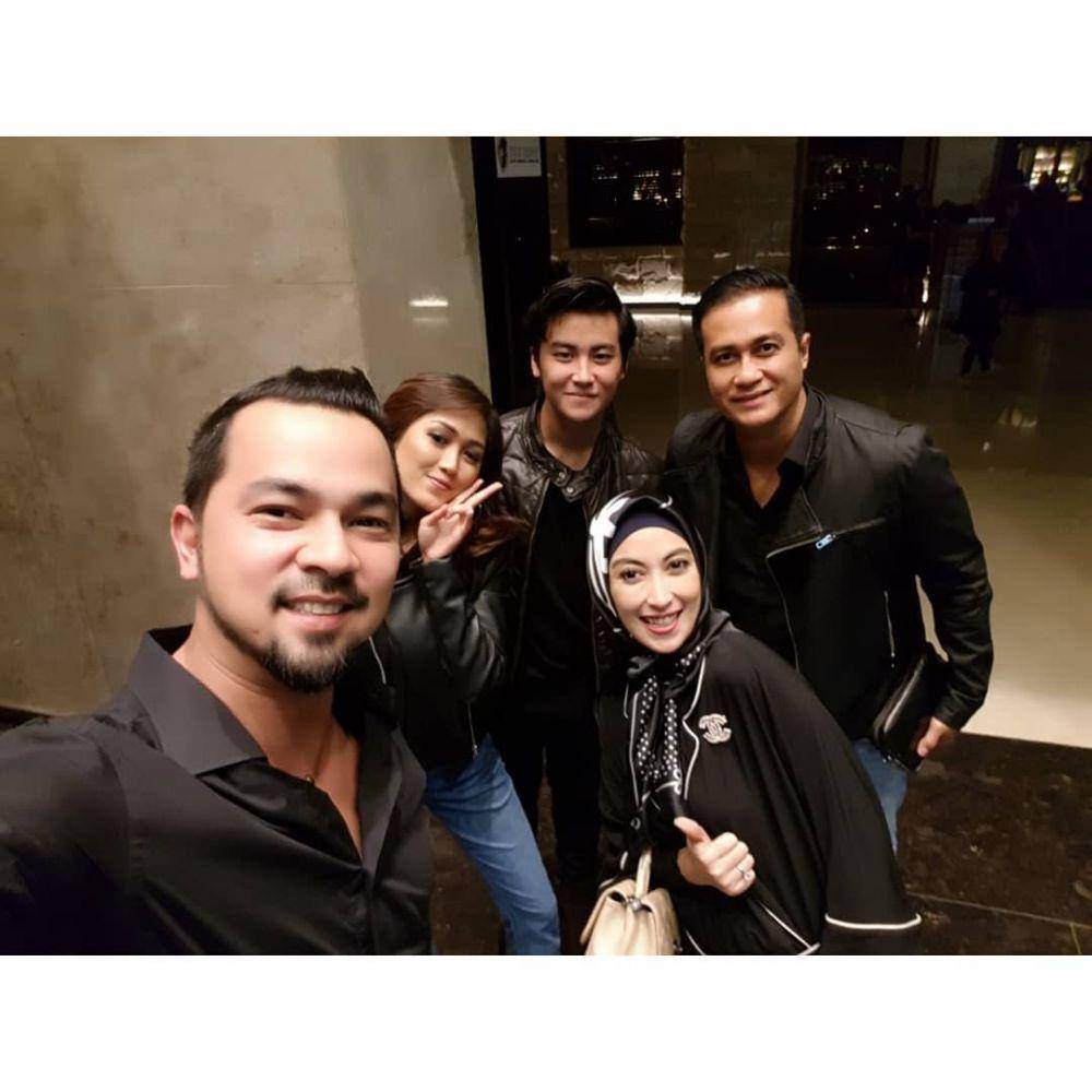 Annisa Trihapsari dan keluarga (instagram.com/annisa_trihapsari)