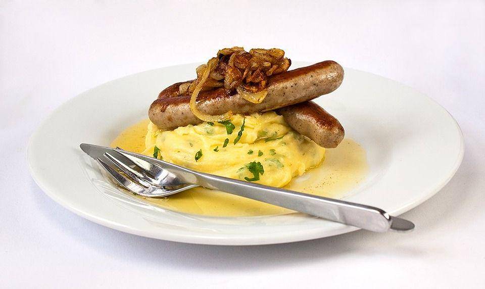 ilustrasi olahan bangers and mash (pixabay.com/Lebensmittelfotos)