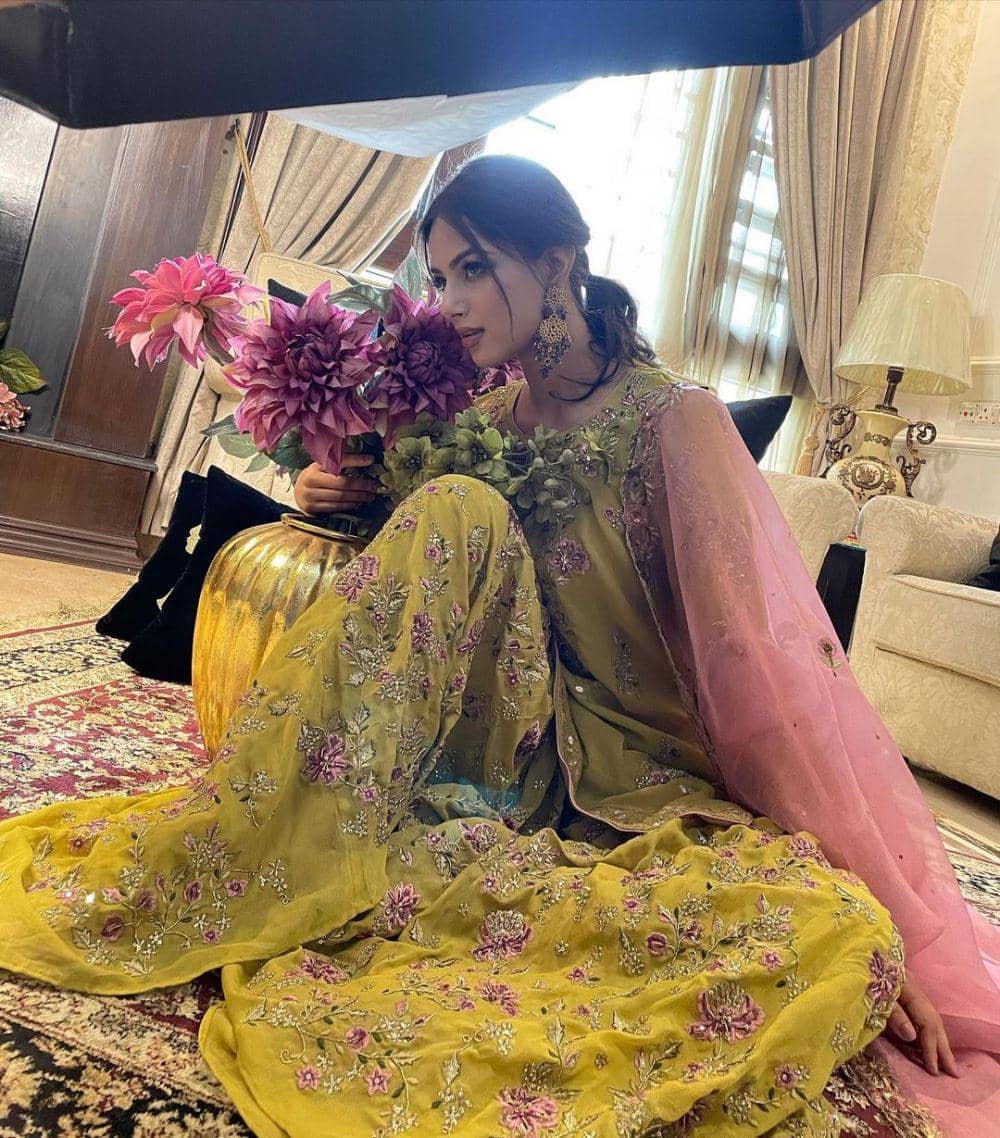 Harnaaz Kaur (instagram.com/harnaazsandhu_03)