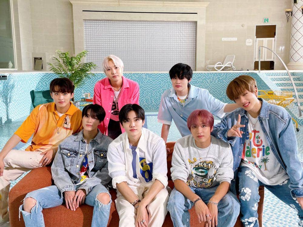 10 MV Beside Track Idol SM Entertainment Bertema Behind the Scenes