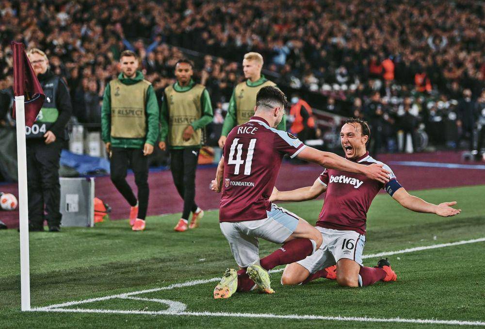 potret Declan Rice dan Mark Noble bersama West Ham (twitter.com/_DeclanRice)