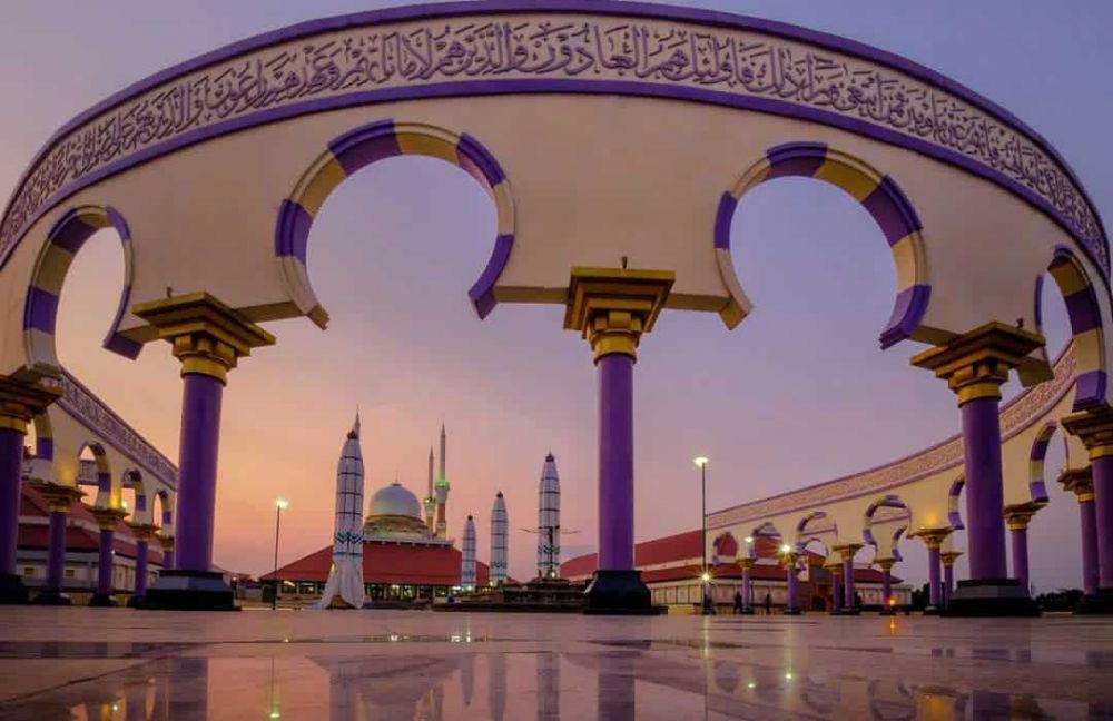 7 Masjid di Jalur Pantura yang Nyaman untuk Disinggahi saat Mudik