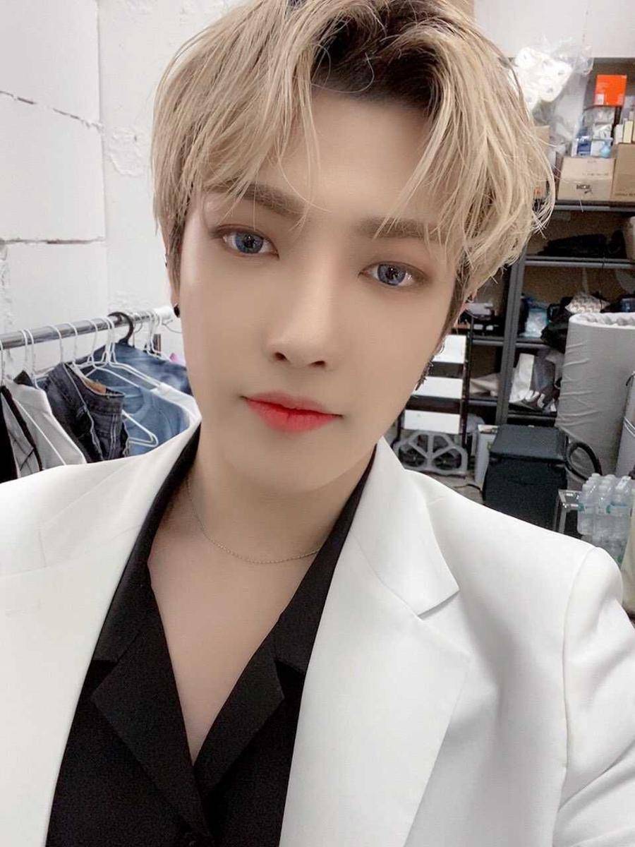 Hongjoong ATEEZ (twitter.com/ATEEZofficial)