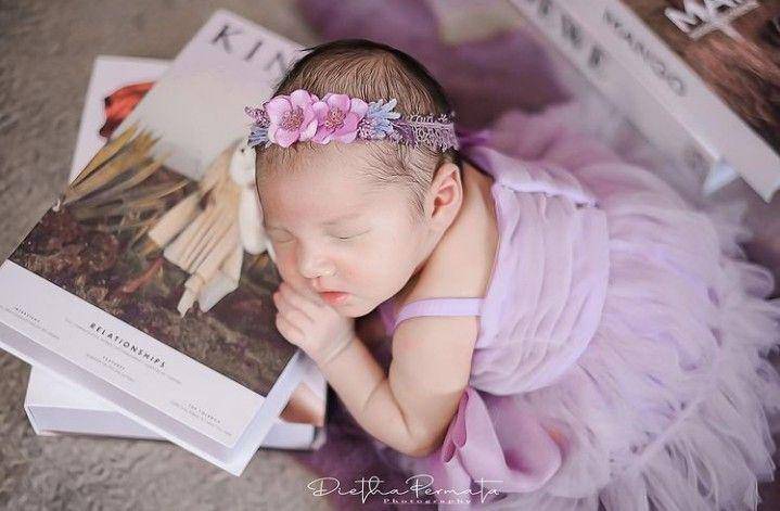 potret baby Gendhis, putri Nella Kharisma dan Dory Harsa (instagram.com/nellakharisma)