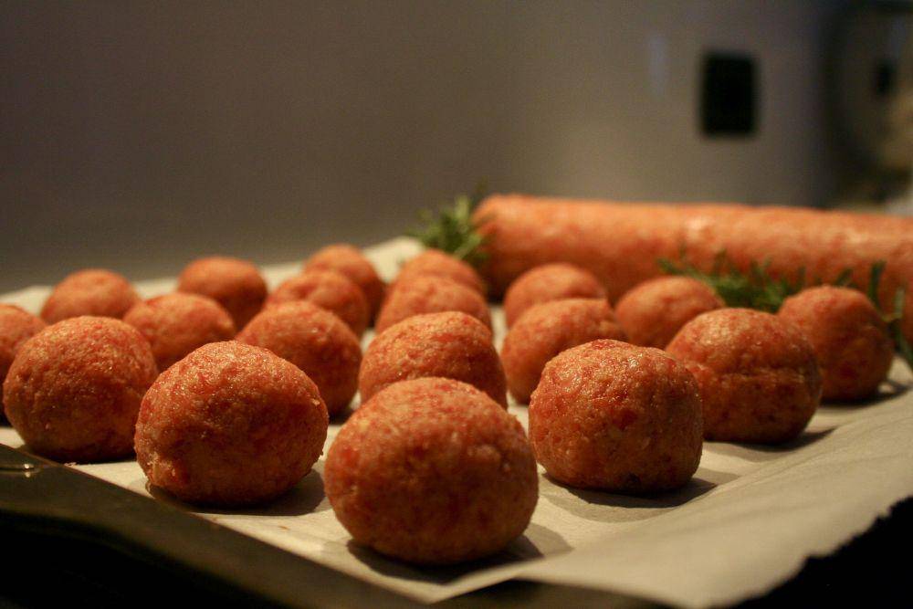 ilustrasi bacon stuffed hushpuppies (pixabay.com/stich78)
